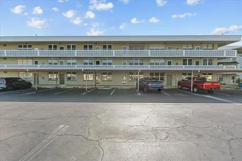 4885 1st Street NE St Petersburg FL 33703