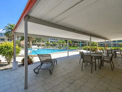 4885 1st Street NE St Petersburg FL 33703
