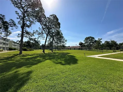 4885 1st Street NE St Petersburg FL 33703