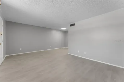 4885 1st Street NE St Petersburg FL 33703