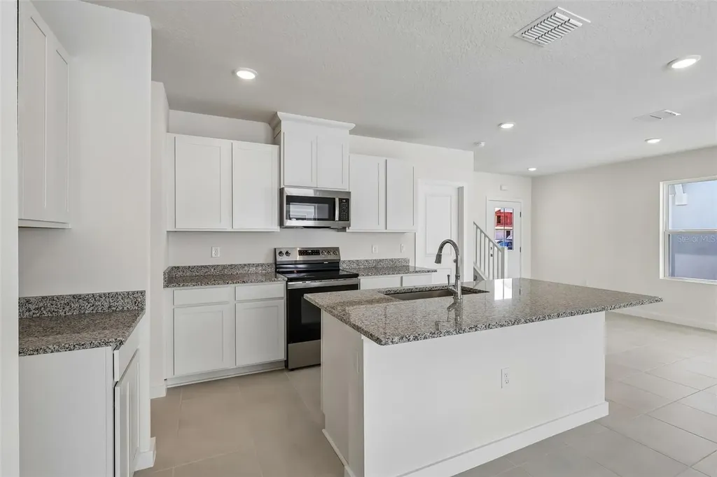 2700 Meadow Crest Drive St Cloud FL 34773