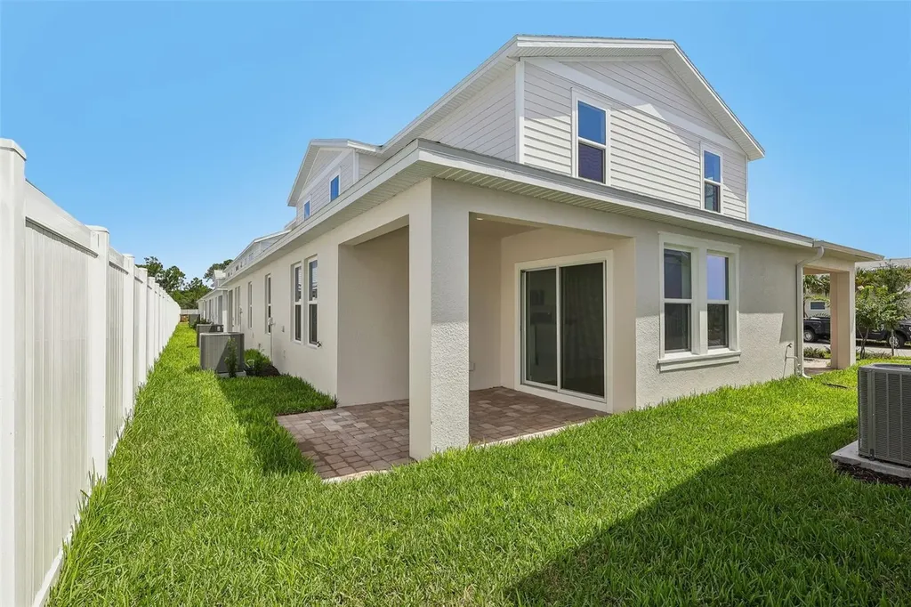 2700 Meadow Crest Drive St Cloud FL 34773