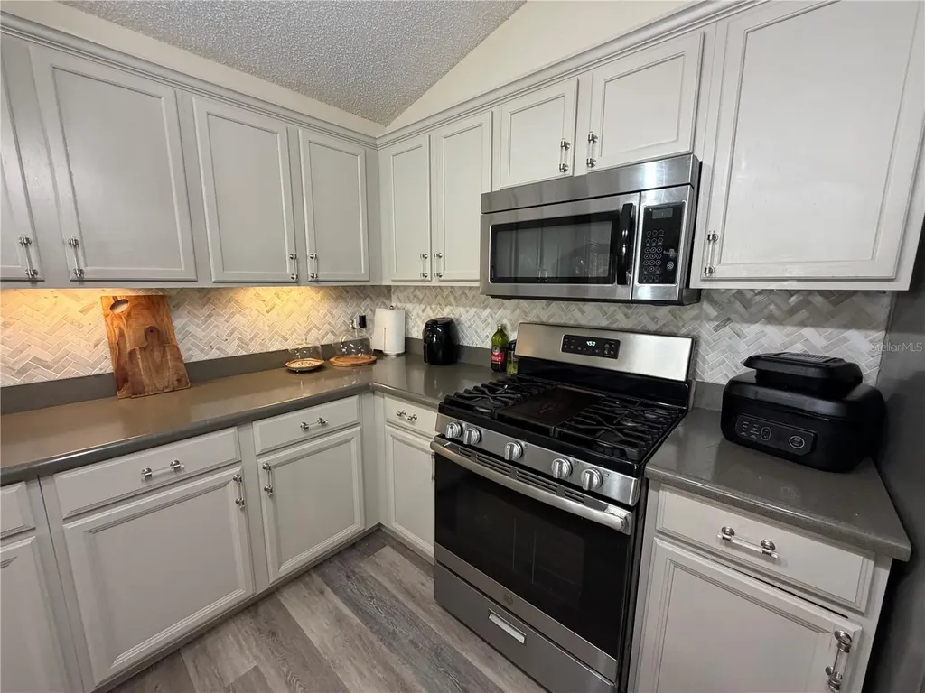 723 Lady Diana Drive Davenport FL 33837