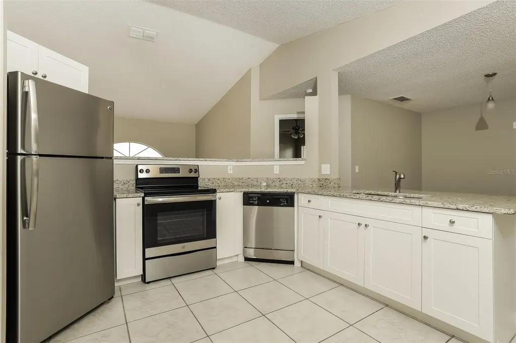 557 Oak Branch Circle Kissimmee FL 34758