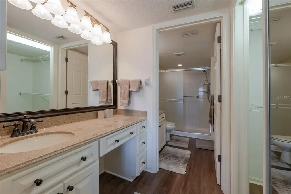 5609 Sheffield Greene Circle Sarasota FL 34235