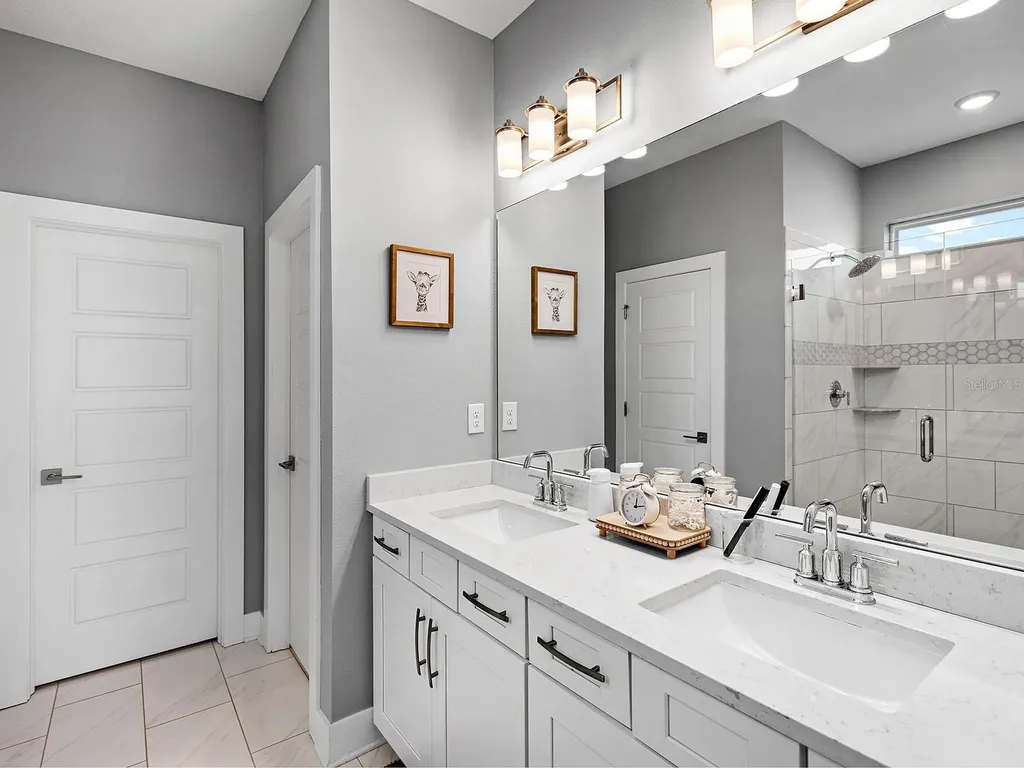 192 Daylily Boulevard Nokomis FL 34275