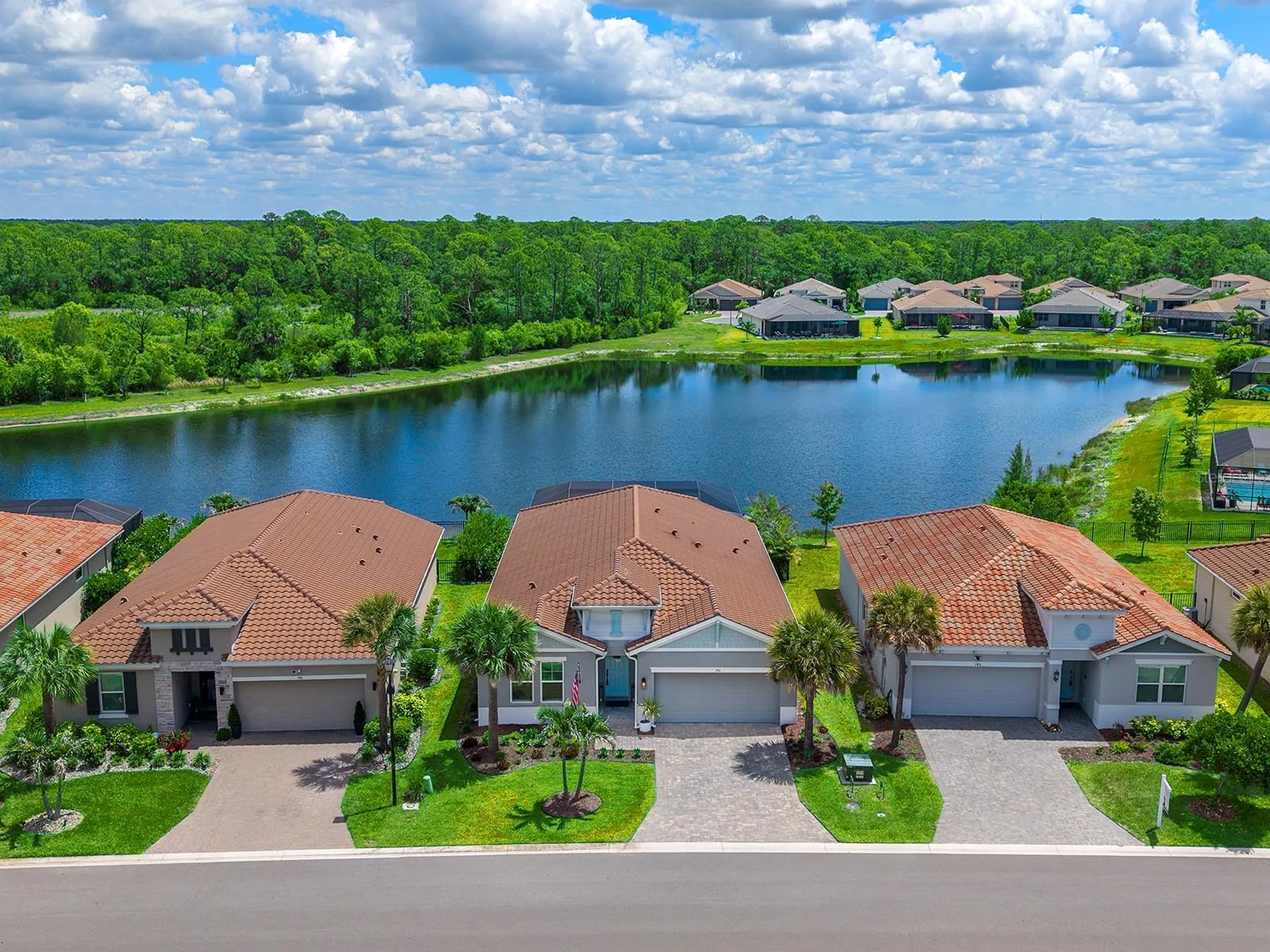 192 Daylily Boulevard Nokomis FL 34275