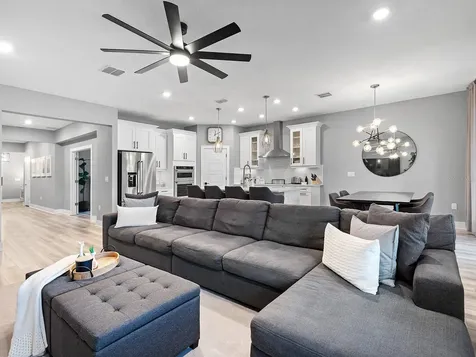192 Daylily Boulevard Nokomis FL 34275