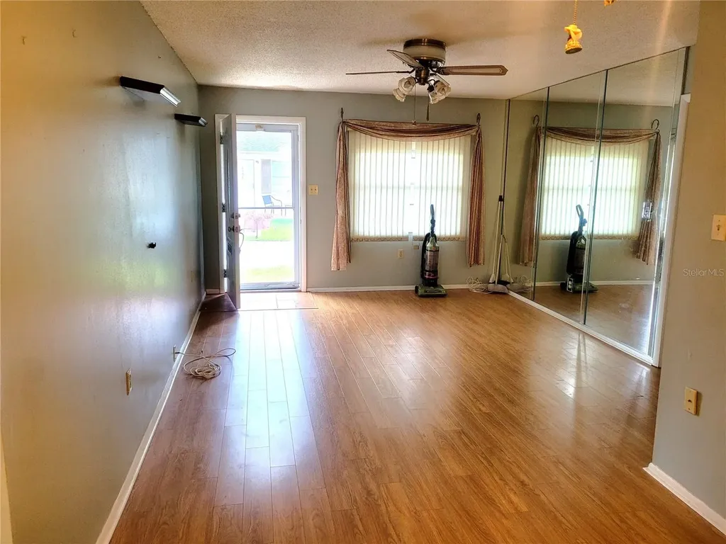 4999 Springwood Court Pinellas Park FL 33782