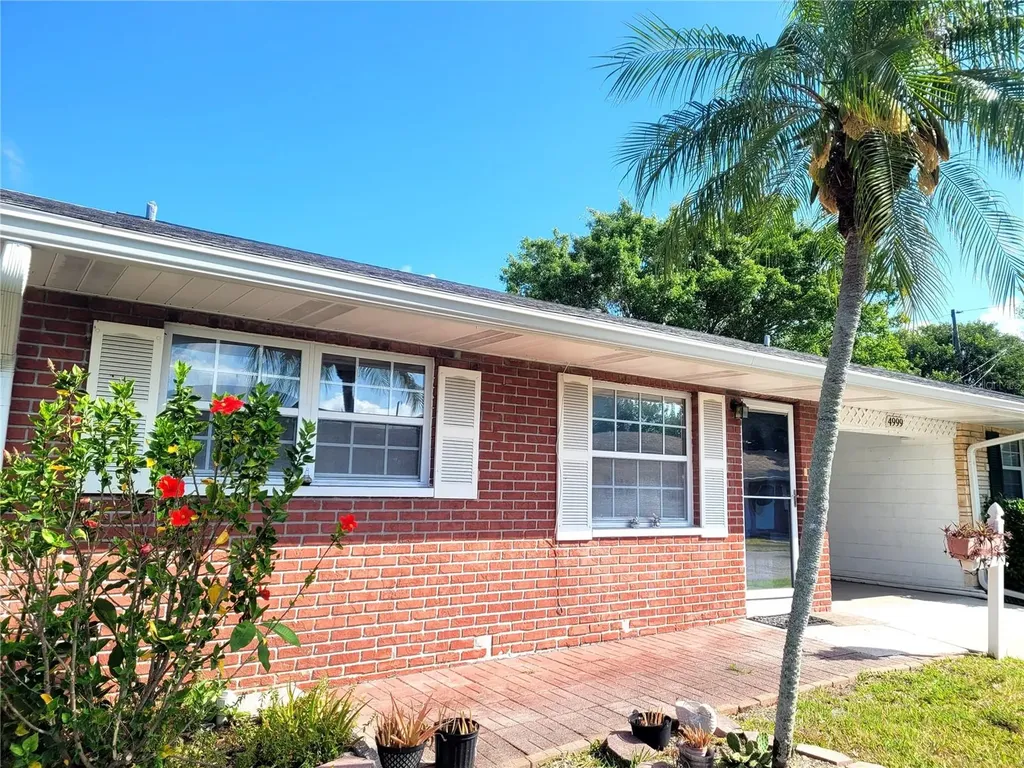 4999 Springwood Court Pinellas Park FL 33782
