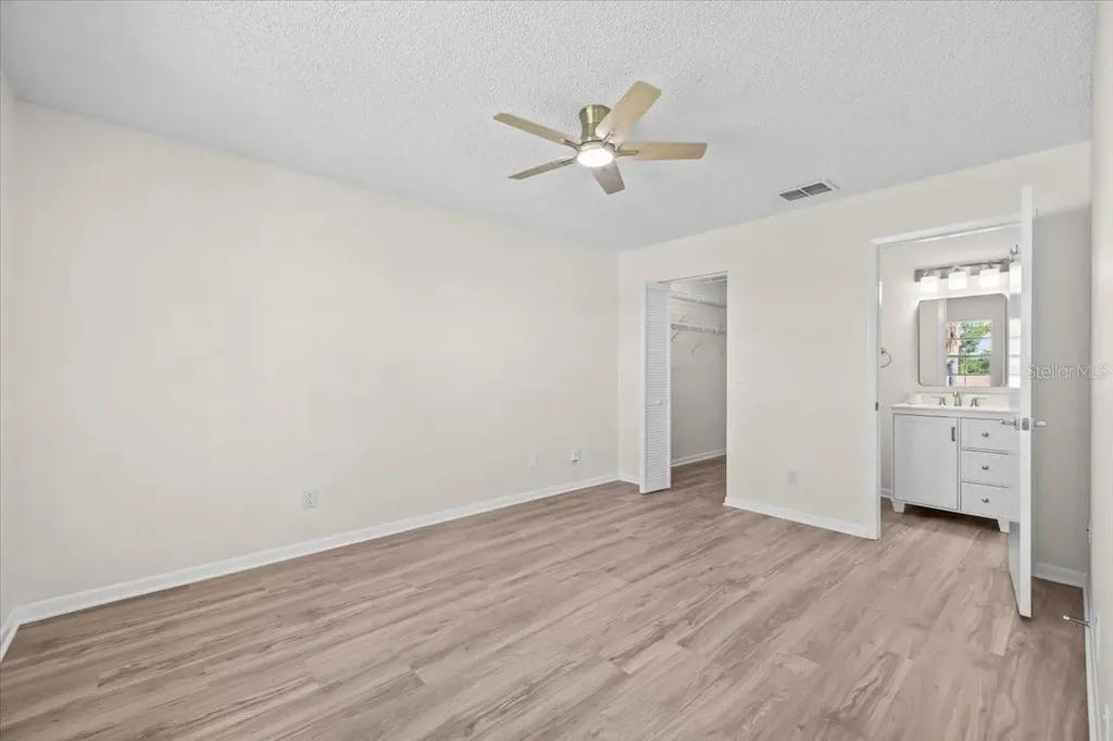 1390 Oak Hill Drive Dunedin FL 34698