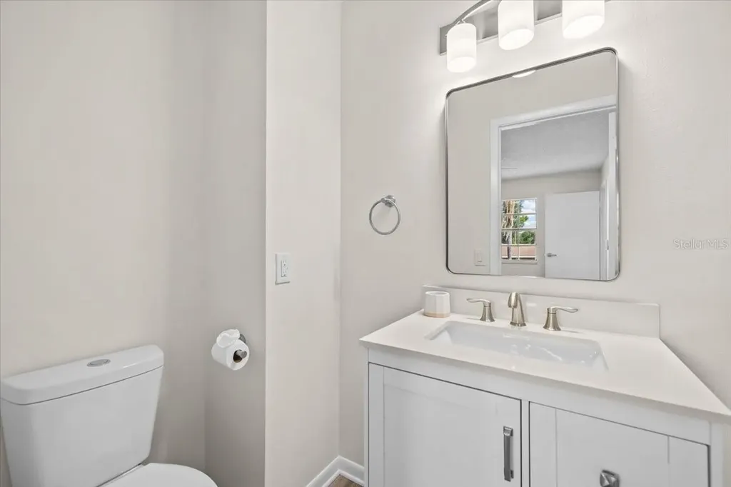 1390 Oak Hill Drive Dunedin FL 34698
