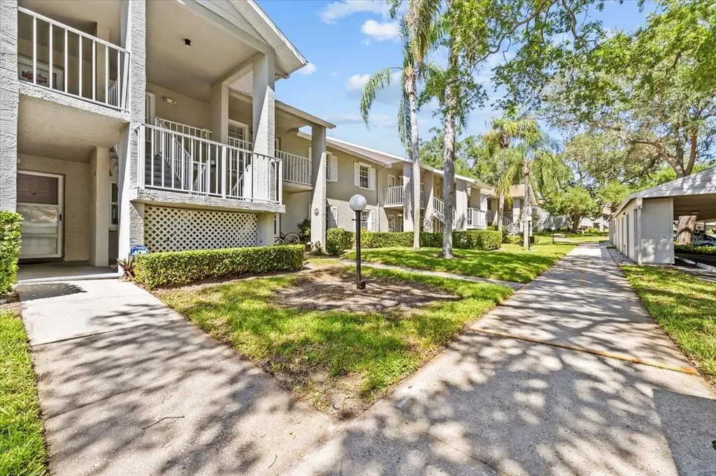 1390 Oak Hill Drive Dunedin FL 34698