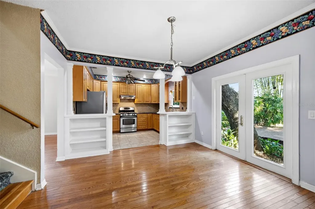 3311 W Hawthorne Road Tampa FL 33611