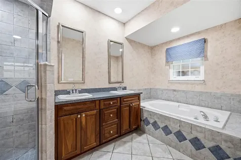 3311 W Hawthorne Road Tampa FL 33611