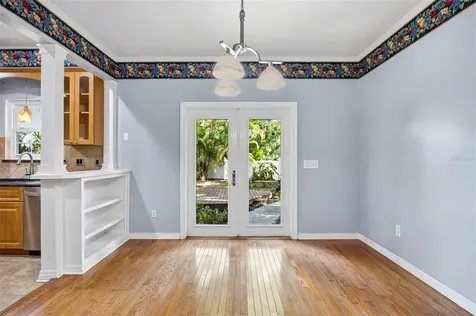 3311 W Hawthorne Road Tampa FL 33611