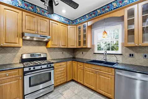 3311 W Hawthorne Road Tampa FL 33611