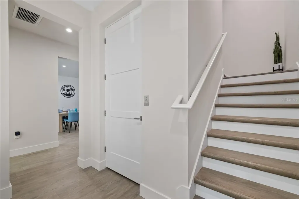 623 Petit Way Largo FL 33770