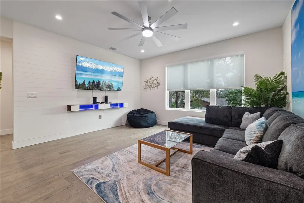 623 Petit Way Largo FL 33770