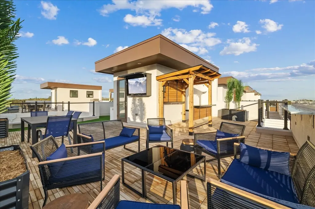 623 Petit Way Largo FL 33770