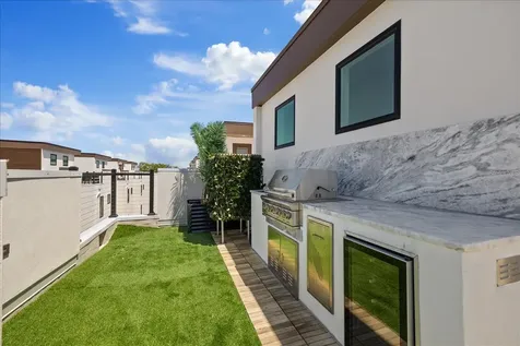 623 Petit Way Largo FL 33770