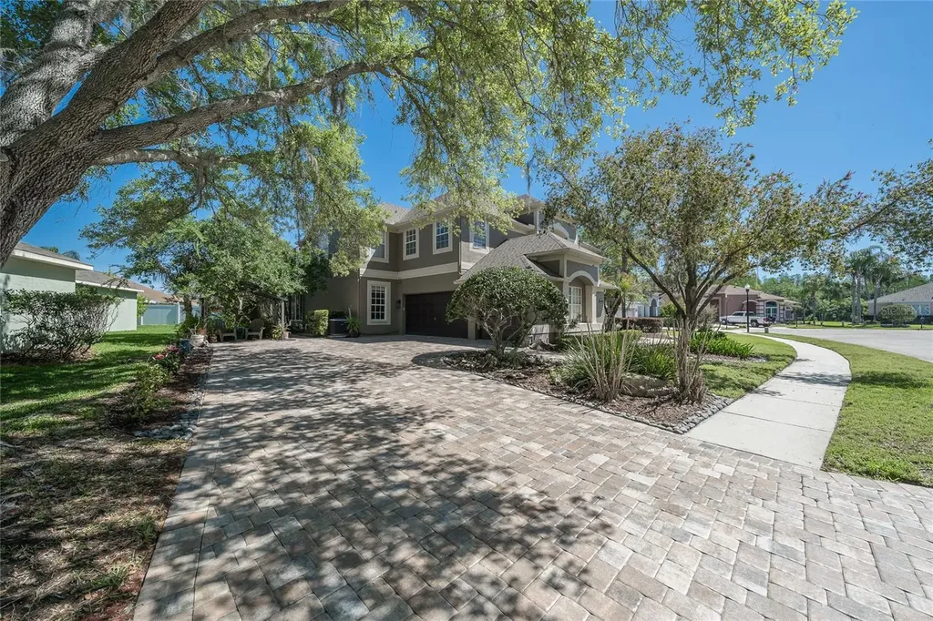 10408 Riverburn Drive Tampa FL 33647