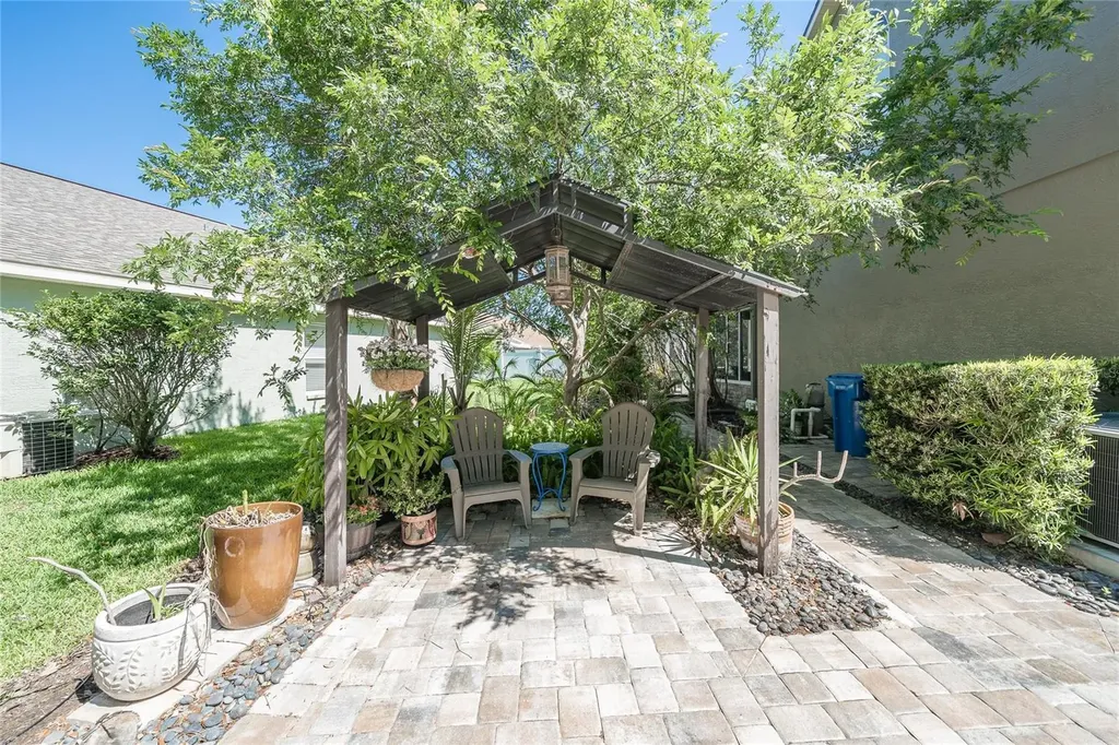 10408 Riverburn Drive Tampa FL 33647