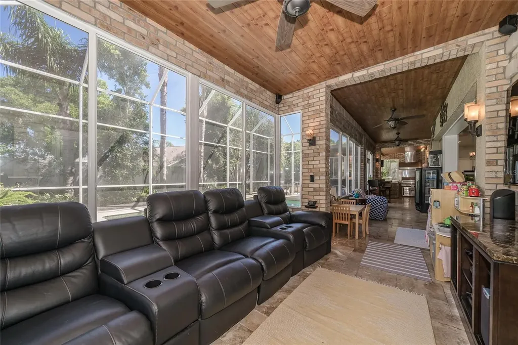 10408 Riverburn Drive Tampa FL 33647