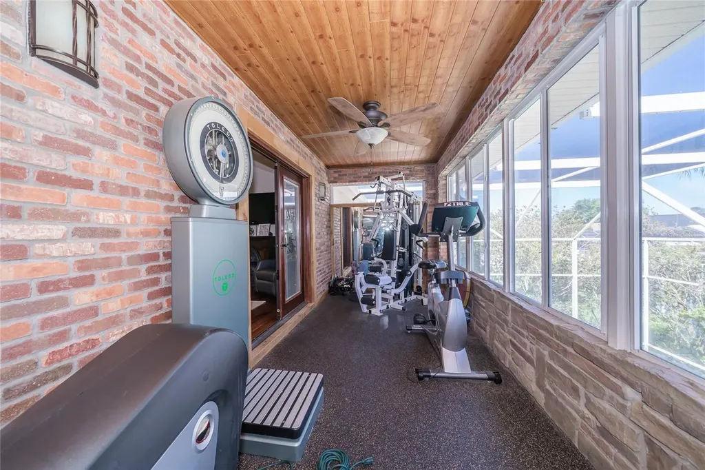 10408 Riverburn Drive Tampa FL 33647