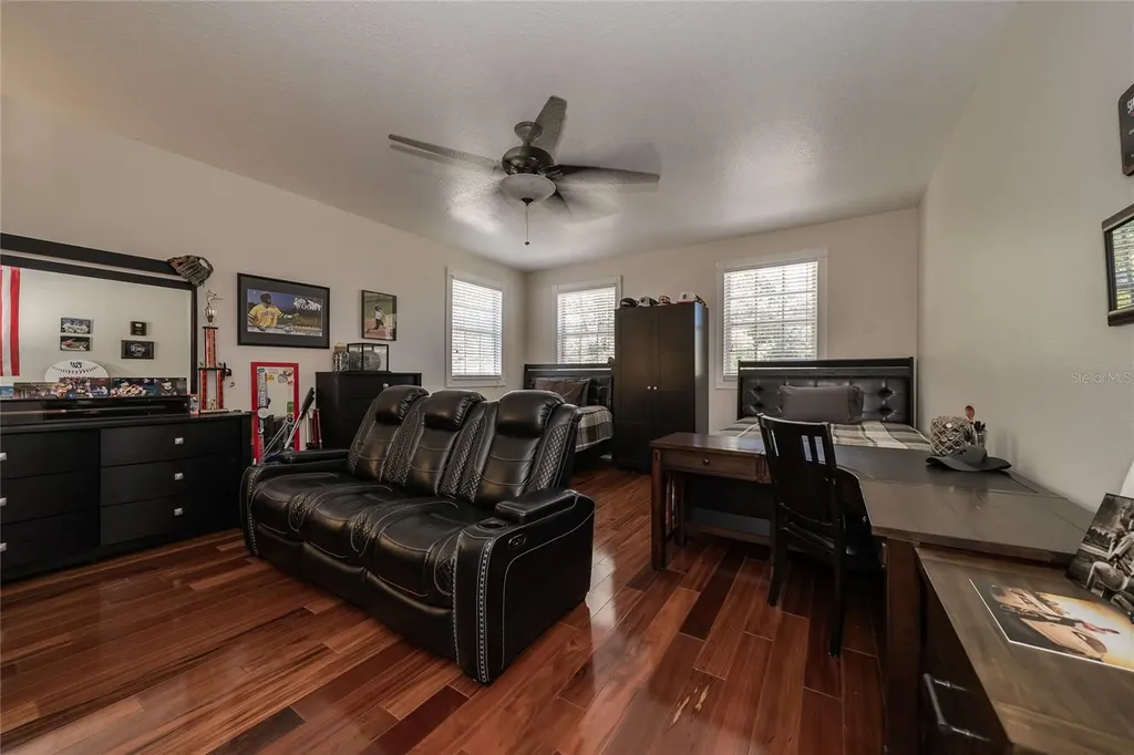 10408 Riverburn Drive Tampa FL 33647