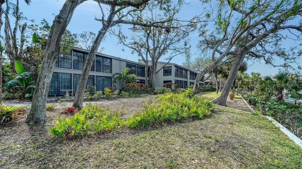 1601 Pelican Point Drive Sarasota FL 34231
