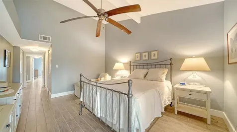 1601 Pelican Point Drive Sarasota FL 34231