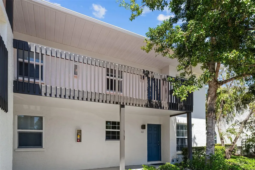 3880 34th Avenue S St Petersburg FL 33711
