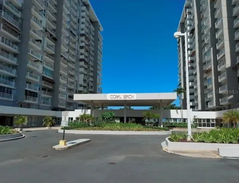 37 Ave. Isla Verde Carolina PR 00979