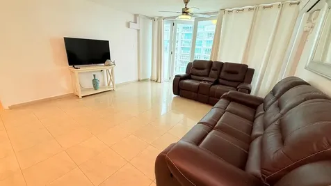 37 Ave. Isla Verde Carolina PR 00979