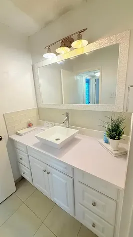 37 Ave. Isla Verde Carolina PR 00979