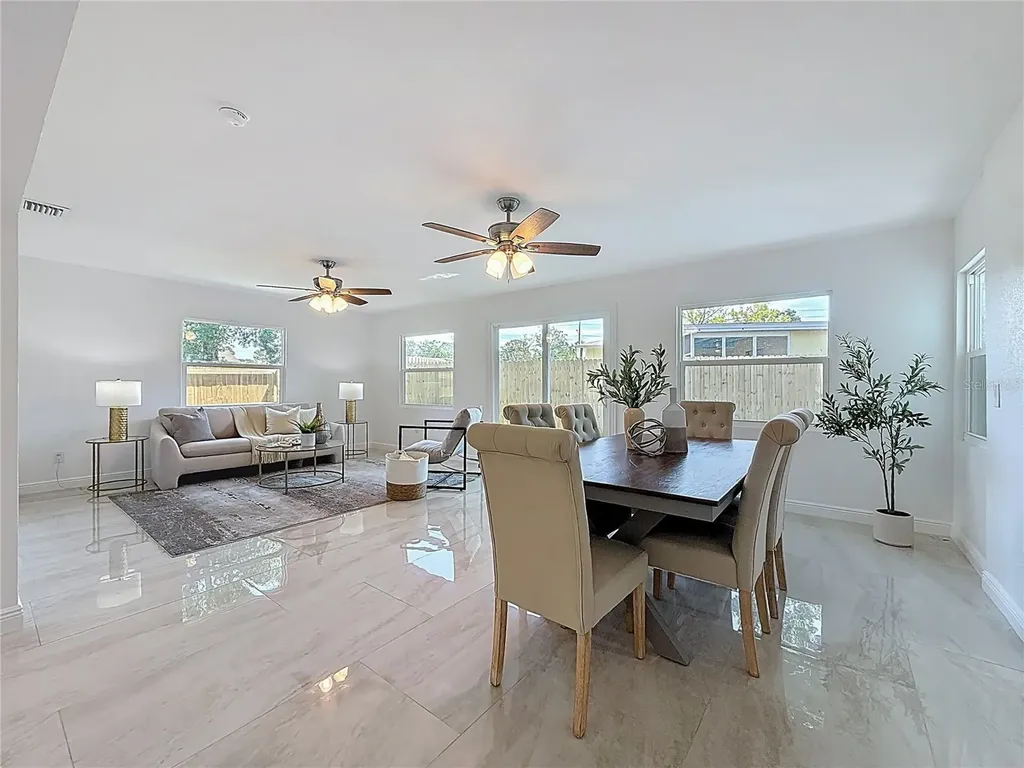 910 Alcazar Way S St Petersburg FL 33705