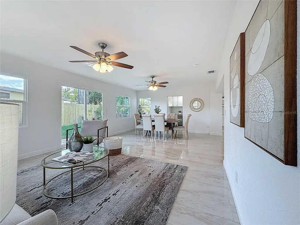 910 Alcazar Way S St Petersburg FL 33705