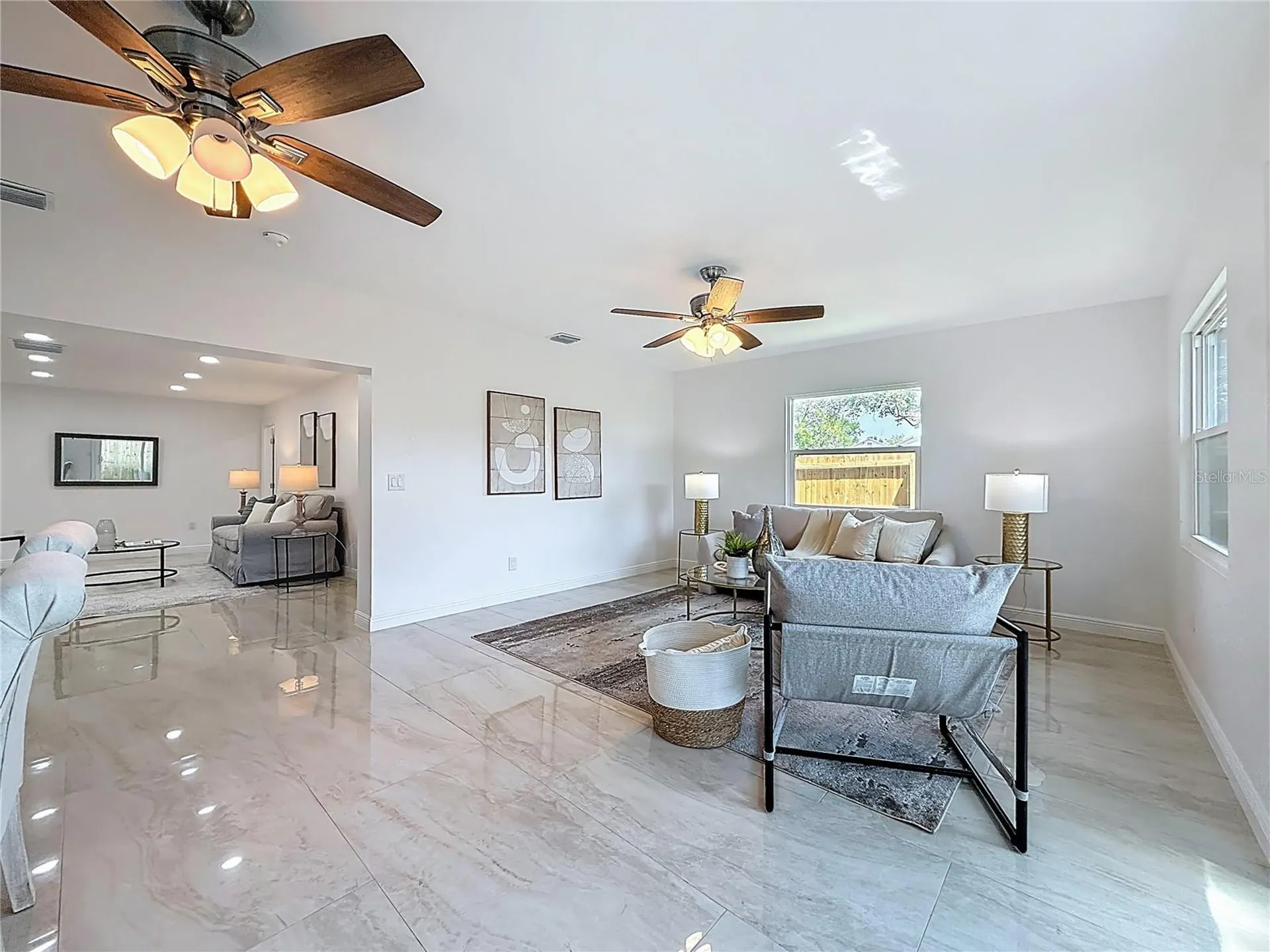 910 Alcazar Way S St Petersburg FL 33705