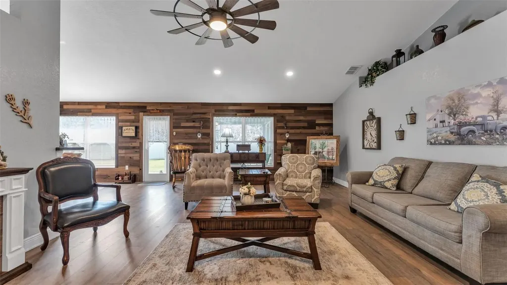 353 Mandolin Lane Winter Haven FL 33884