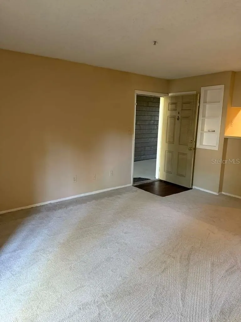 199 Afton Square Altamonte Springs FL 32714