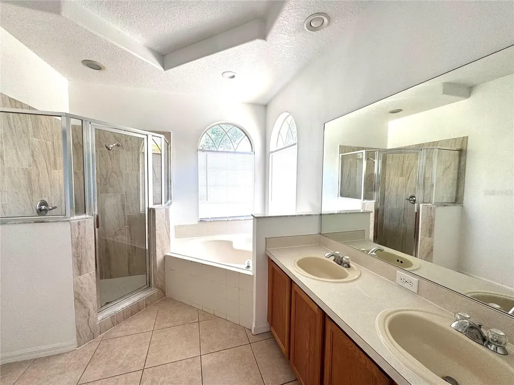 14460 Huntcliff Park Way Orlando FL 32824