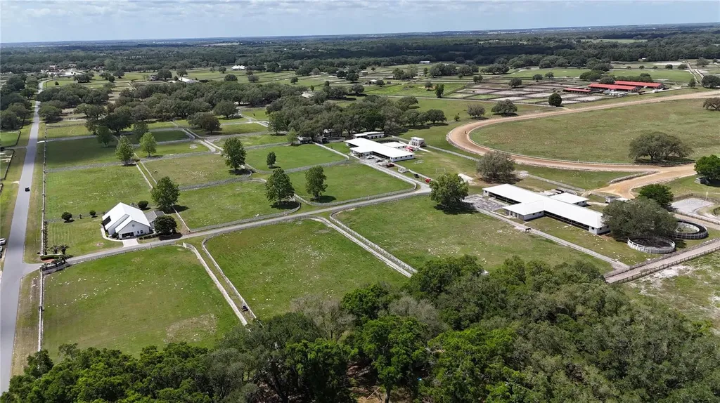 4450 SE 216th Avenue Morriston FL 32668