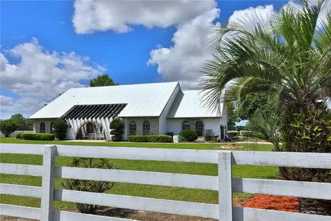 4450 SE 216th Avenue Morriston FL 32668