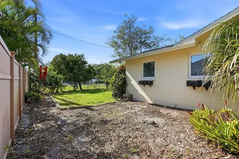 962 Corvette Drive Largo FL 33771