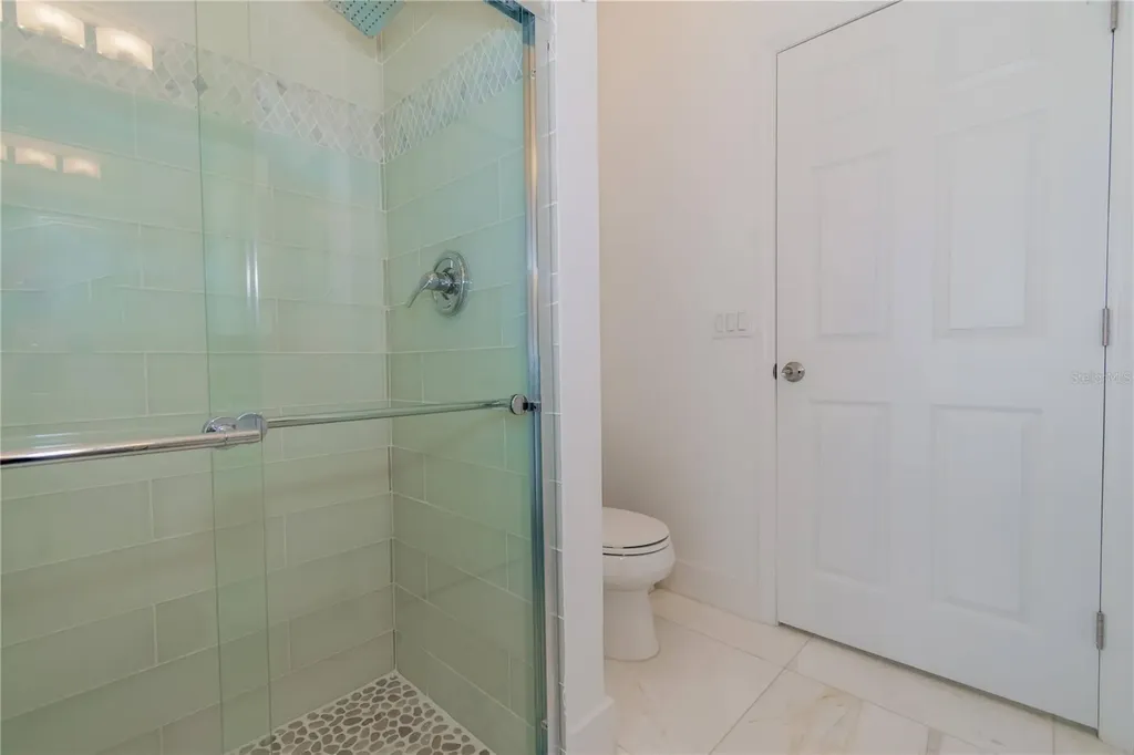 6609 Lake Pembroke Place Orlando FL 32829