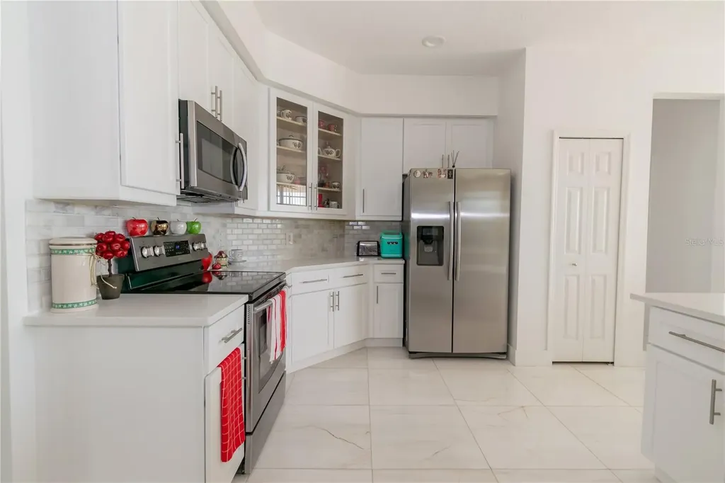 6609 Lake Pembroke Place Orlando FL 32829