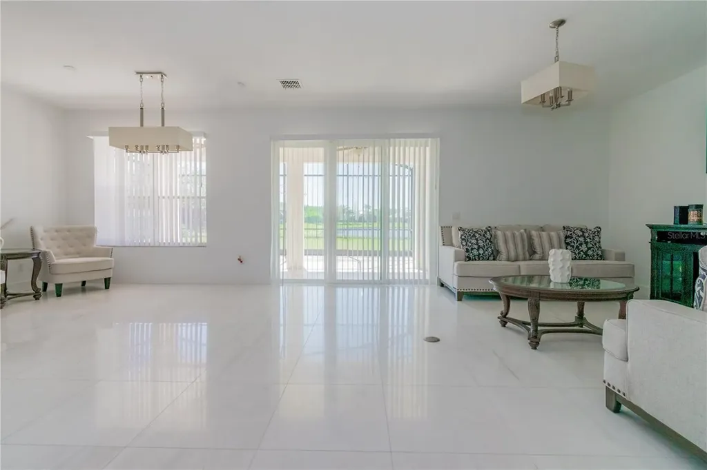 6609 Lake Pembroke Place Orlando FL 32829