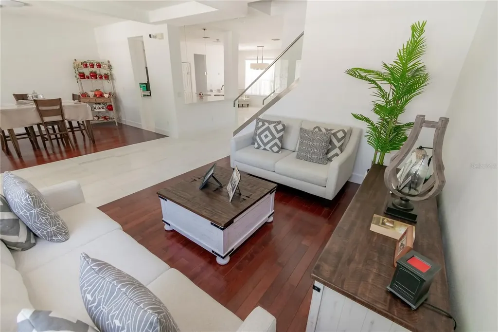 6609 Lake Pembroke Place Orlando FL 32829