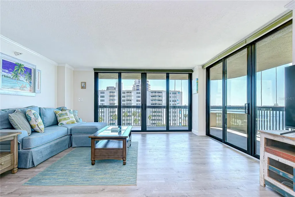2413 Bayshore Boulevard Tampa FL 33629